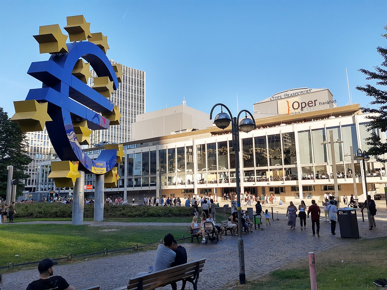 The euro sculpture outside Frankfurt’s former ECB headquarters
